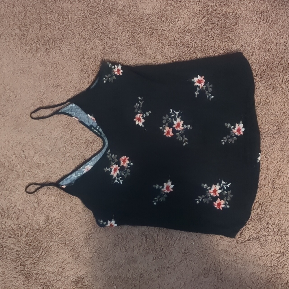 Dynamite / floral tank / M